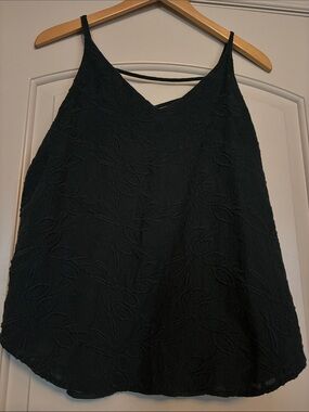 LOFT GreenEmbroidered Leaf-Pattern Camisole. Medium Petite